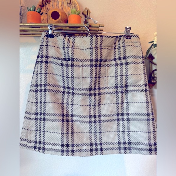 J.Crew, mini plaid wool skirt size 8 - Picture 1 of 3
